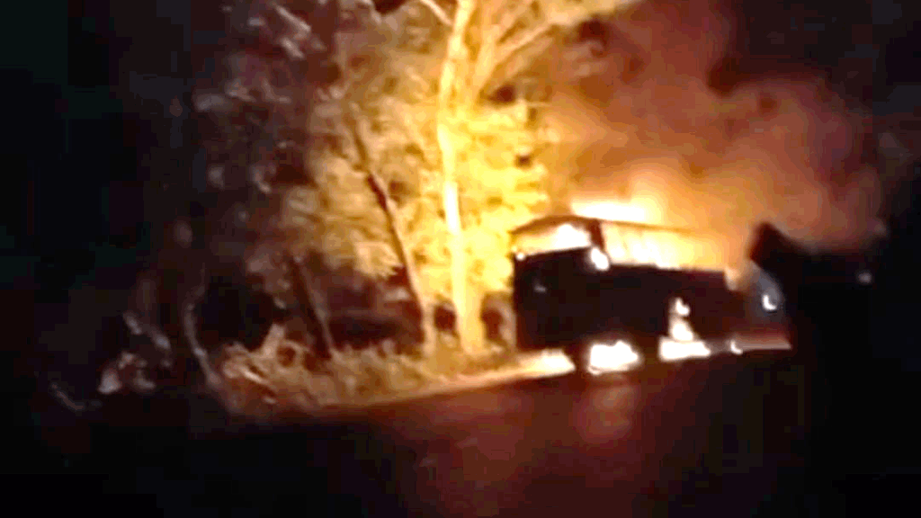Five Killed in Narail Express Bus Crash on Dhaka-Khulna Highway in Faridpur’s Bhanga
