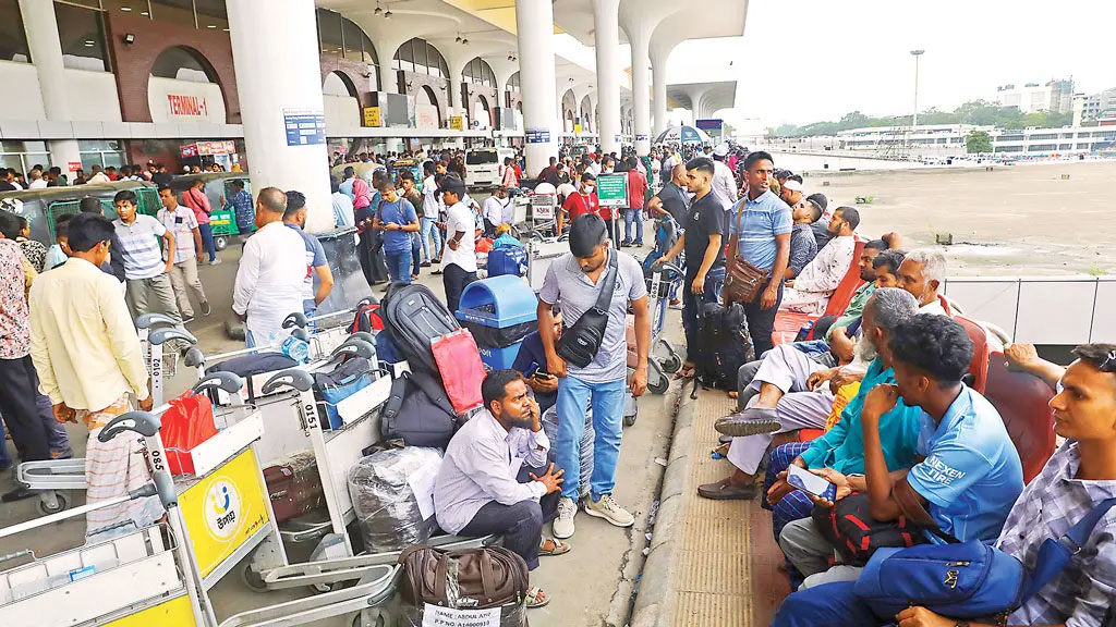 Bangladesh May Start Sending Workers to Malaysia in First Week of November