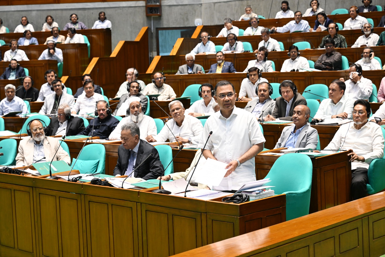 PM vows to implement Teesta barrage master plan at any cost
