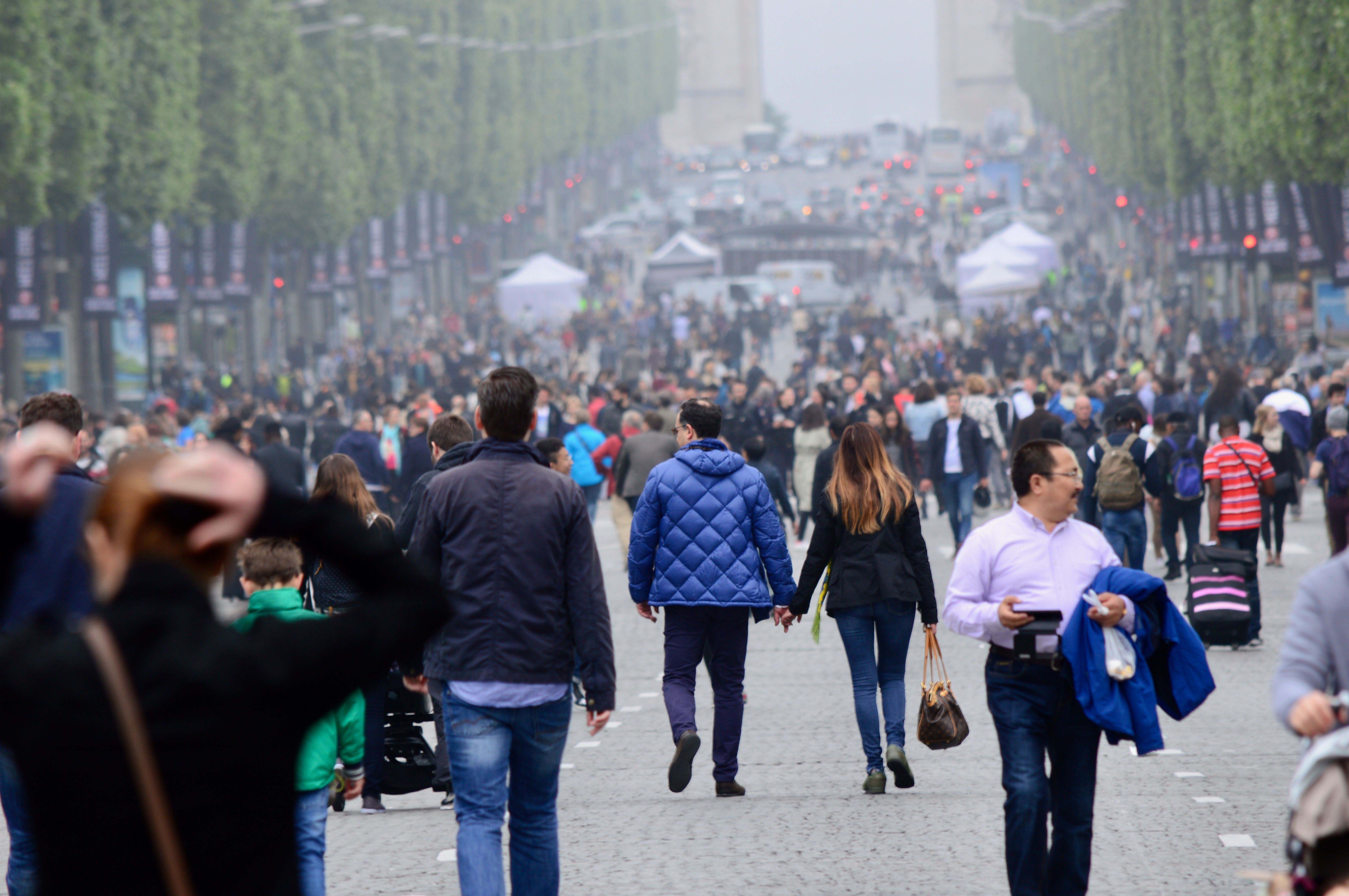EU population to peak in 2029 before long-term decline