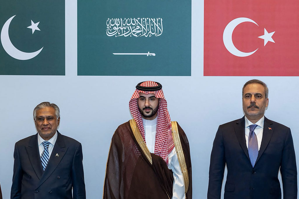 Mecca Coalition Activates Against Houthis, Troop Deployment Imminent
