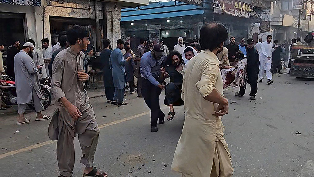 Suicide attack kills 13 during protest in northern Pakistan