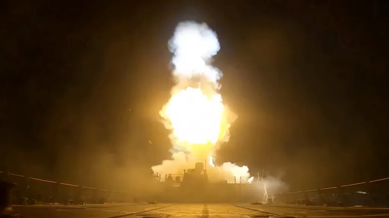 Iran Strikes US-Linked Bases in Jordan, Bahrain and Kuwait After American Attacks on Coastal Sites