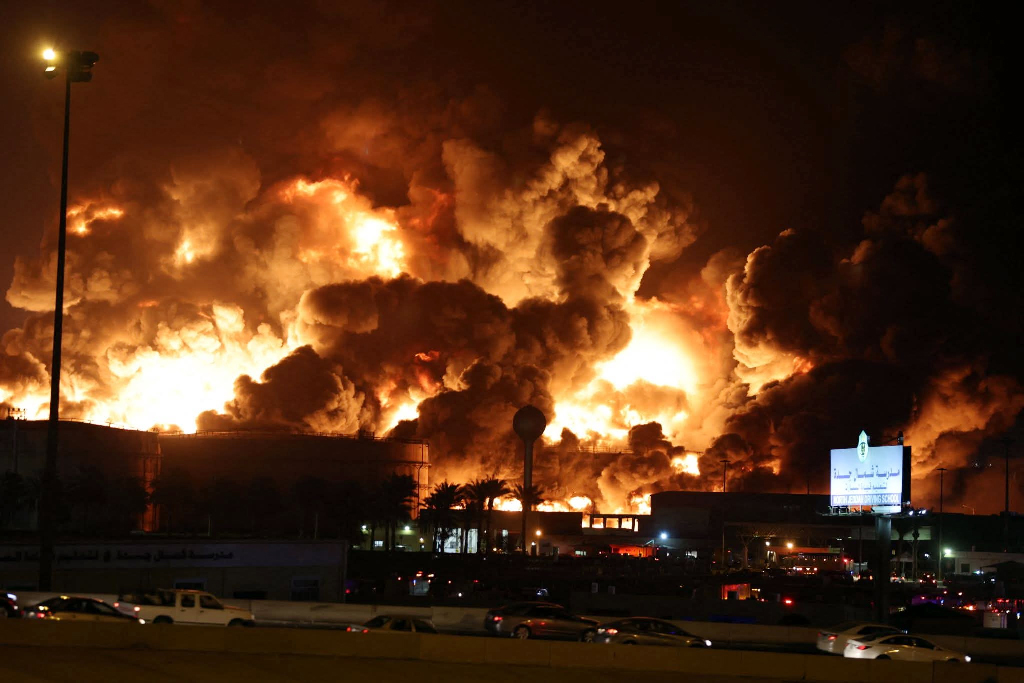 Saudi Arabia Factory Fire Kills 16 Bangladeshis in Riyadh