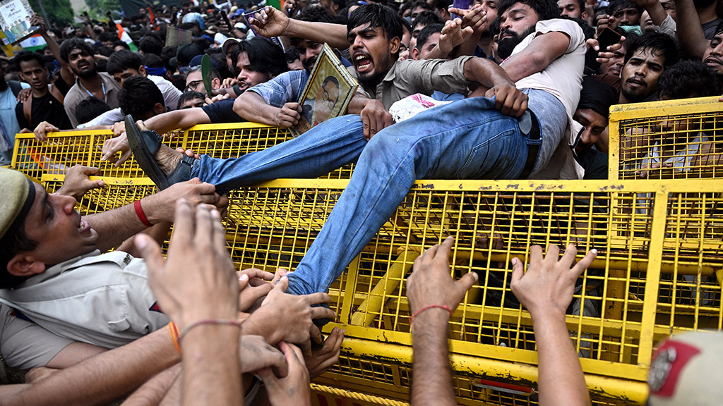 Student protests keep up pressure on Modi government