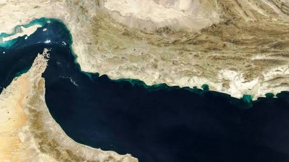 Iran warns against Hormuz crossings without Authorisation
